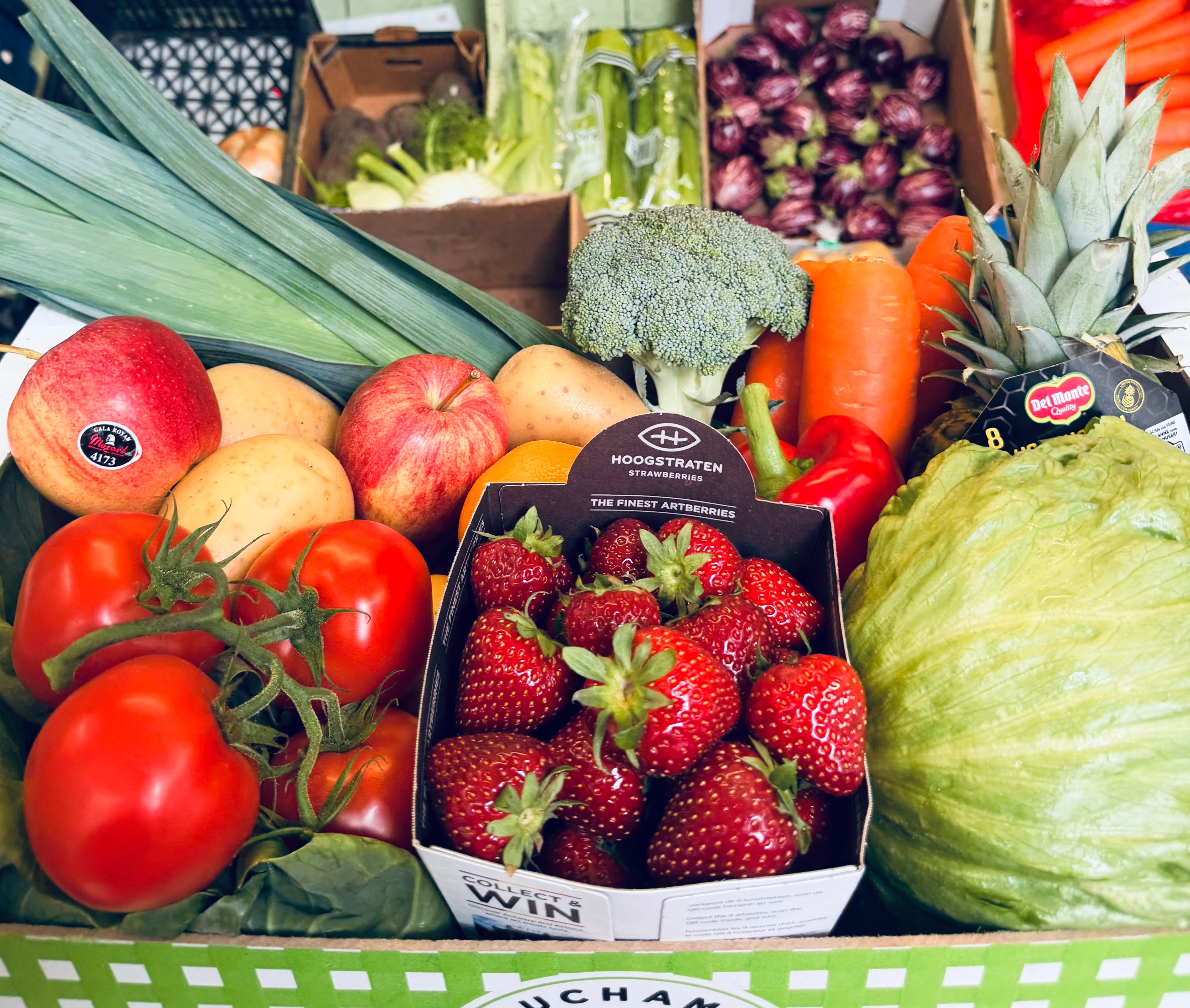 A BONUS FRUIT & VEG & SALAD BOX JUST £20 SHOULD BE £25
