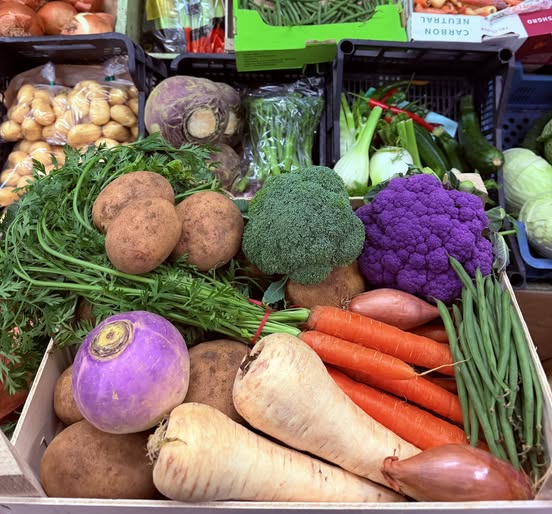 SUNDAY ROAST VEG BOX 6