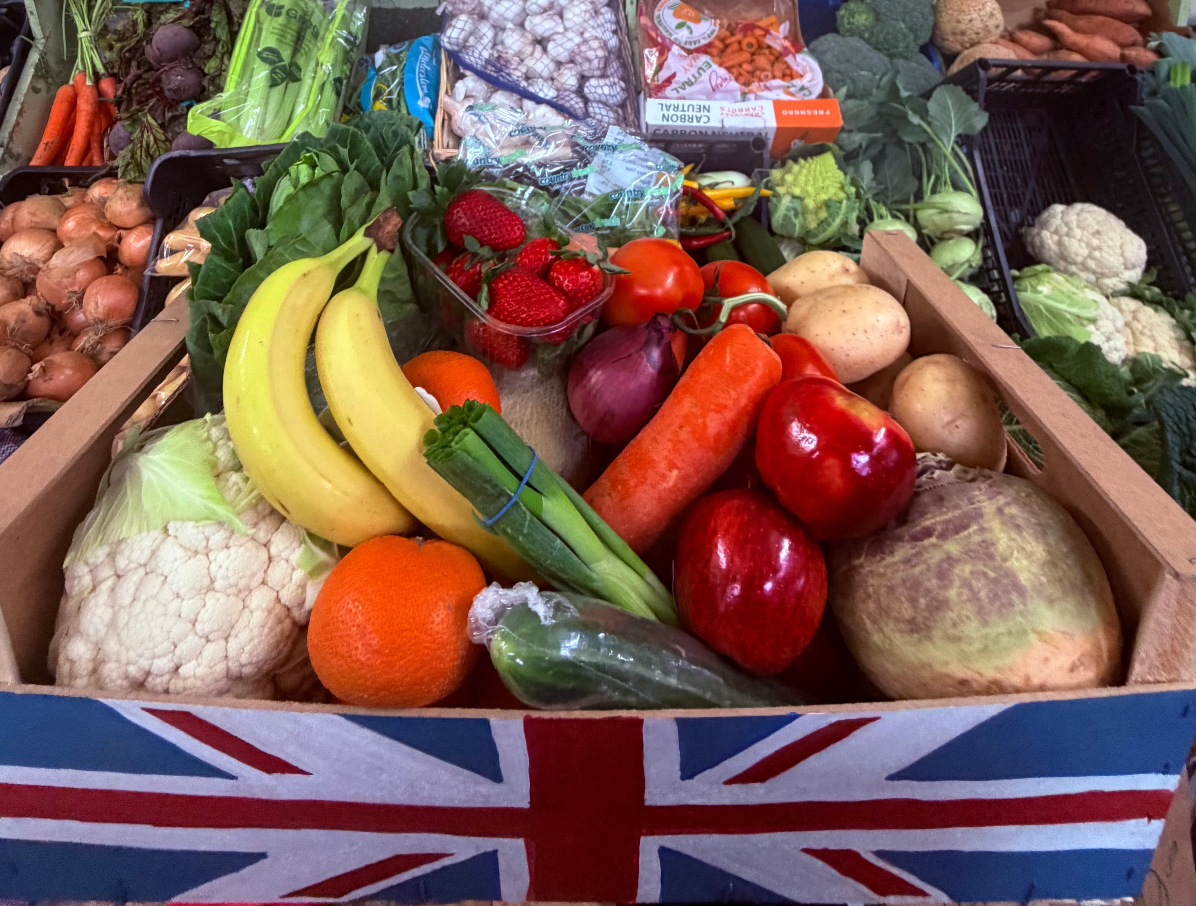WEEKLY FRUIT & VEG & SALAD BOX £25