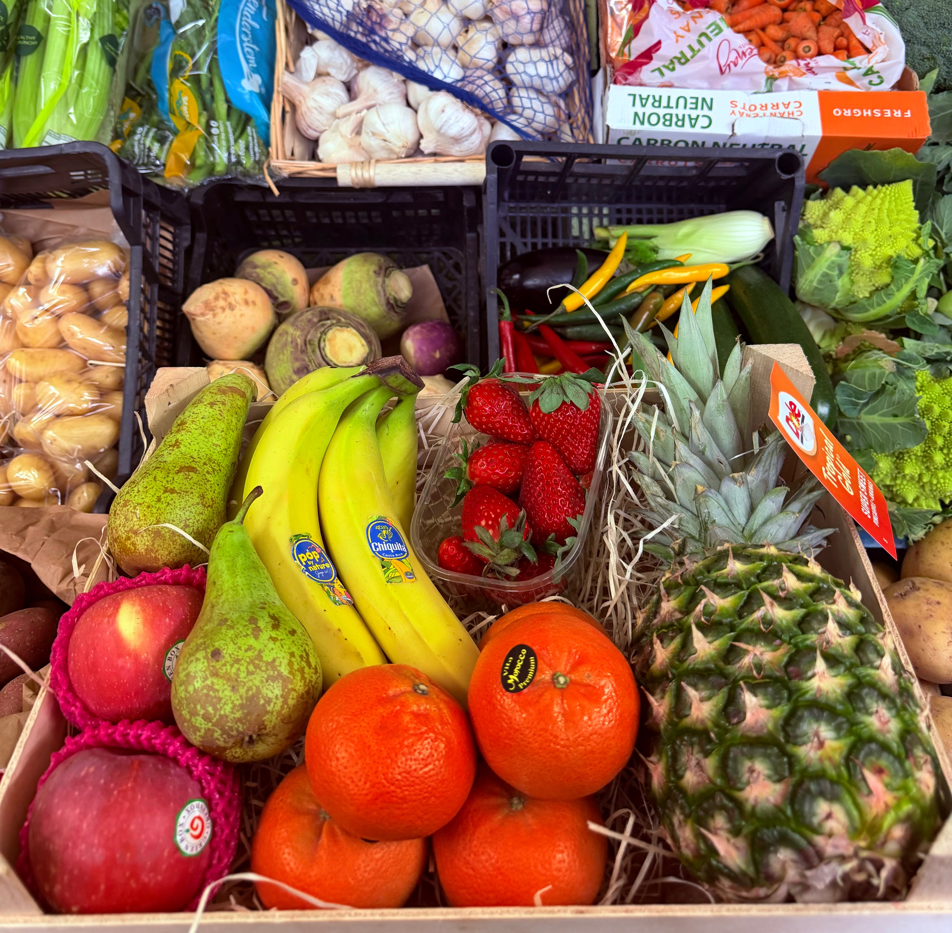 A weekly luxury fruit box £16